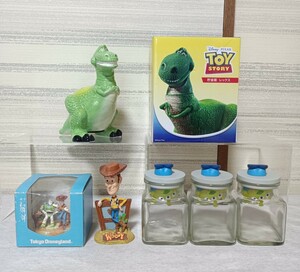 ディズニーランド トイストーリー バズ フィギュアリン ウッディ ボブルヘッド レックス 貯金箱 エイリアン 小物入れ 瓶 陶器 レジン