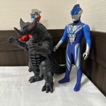 廃盤品　バンダイ　ウルトラヒーロー怪獣シリーズ ウルトラマンジードソリッドバーニング　アクロマッシャー　メカゴモラ_画像4