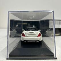 MINICHAMPS 1/43 Mercedes Benz SLK55 AMG R171 White ミニチャンプス メルセデスベンツ SLKクラス ホワイト ミニカー モデルカー_画像9