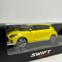 SUZUKI ディーラー特注 1/43 SWIFT Sport スズキ スイフトスポーツ ZC33S イエロー プルバック カラーサンプル ミニカー モデルカー_画像3