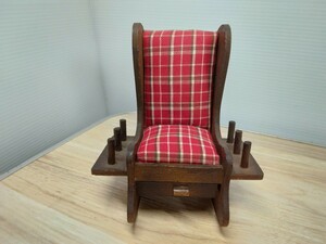 当時物　レトロ　裁縫道具　針山　木製　ヴィンテージ　椅子型　ミニチュア　ロッキングチェア　おもちゃ　飾り物　置物　G