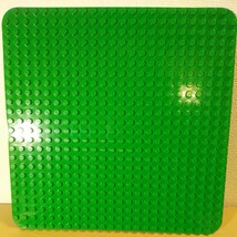 レゴデュプロ ベースプレート 基礎板 緑色 24×24 ポッチ 2点セット 未チェック 詳細不明 ジャンク扱い _画像3