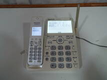 送料無料 パナソニック コードレス電話機 VE-GD72DW-W　ワイヤレス受話子機 KX-FKD353-W + 本体 VE-GD72-W_画像2