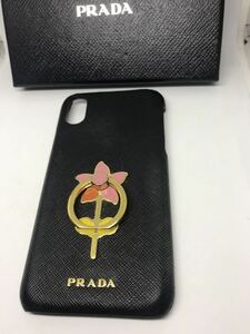 【美品】PRADAリング付きサフィアーノiPhoneXケース　花　フラワー　ボタニカル　ゴールドカラー金具　ブラック　携帯ケース