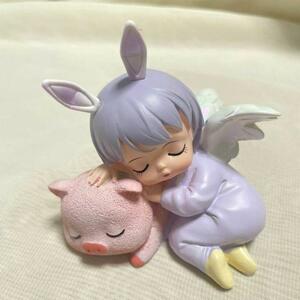 #7 紫　子豚さんと眠る天使のミニチュアフィギュア　置物
