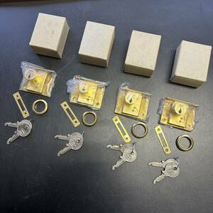 100円〜★未使用★ HAND-LAMP LOCK 4点纏め売り 45×38m/m シリンダードアロックス 鍵付き ランプ ゴールド 金物屋