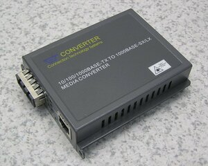 ■2台入荷 Telegartner/日本テレガートナー ギガビットイーサネット メディアコンバータ CVT-3002BTFC(SM-10) -PLUS