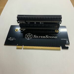 パソコンパーツ　★Silverstone　PCIeライザーカード　CLKF6005V1.1★　動作品