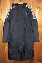 送料無料 特価即決【未使用】 adidas ★ 3-STRIPES INSULATION COAT ロングコート (O/XL) ★ アディダス CZ0622 ベンチコート 中綿 保温_画像2