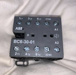 新品　ABB コンタクタ 接触器 BC6-30-01