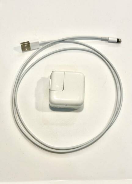 【Apple純正】10W USB ACアダプタ Lightningケーブル A1357 充電器 iPhone iPad iPod 使用可能