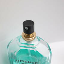 ジバンシー GIVENCHY INSENCE ウルトラマリン 100ml 残量6割・EAU DE GIVENCHY 50ml 残量8割 オードトワレ セット_画像5