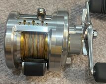 美品★SHIMANO (シマノ) オシア カルカッタ コンクエスト 200 タイプJ HG カルコン ハイギア タイラバ 右ハンドル 船 ジギング オフショア_画像4