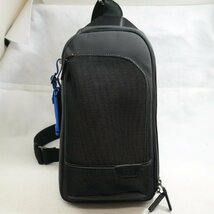 USED良品・保管品 TUMI トゥミ 6602035RFL ハリソン ボディバッグ スリングバッグ ショルダーバッグ ブラック/グレー系 現状品_画像1