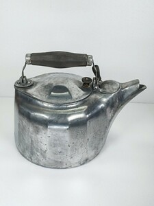  rare 1913 year made Griswold 4QT aluminium kettle 