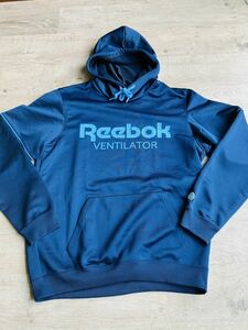 【送料無料】REEBOK リーボック　プルオーバーパーカー　フーディ　ポリエステル　サイズO ジム　トレーニング　ベンチレーション付き