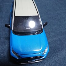 1/30 RAV-4 カラーサンプル TOYOTA ディーラー ミニカー 1:30 トヨタ アッシュグレー_画像7