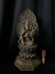 高43cm 井波彫刻 一刀彫り　時代彫刻　仏教工芸品　香樟材　木彫仏教　精密彫刻 仏師で仕上げ品　如意輪観音菩薩座像