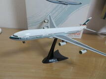 エアバス A340-300 キャセイパシフィック航空(1/200)_画像9