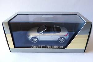 【ディーラー別注品/ミニチャンプス(PMA）/シルバーメタリック/8J型】 アウディ Audi TT Roadster ロードスター 1/43 