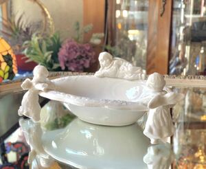 【エレガント】 天使 エンジェル 小物入れ 陶器 置物 飾り 白 ホワイト バラ ディスプレイ