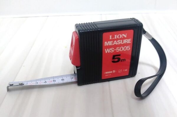 『ライオン事務器 メジャー 5m WS-5005 ストッパー付 ブラック』