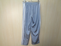 b1084◆adidas トラックパンツ◆アディダス size8 YOUTH シルバー ポリ素材 スリーラインジャージ ボトムス スポーツウェア 5K _画像5