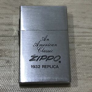 送料185円 ZIPPO ジッポー AMERICAN CLASSIC 1932 Replica オイルライター[N8875]