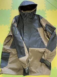 ロシア軍実物　マウンテンパーカー MORDORTAS MADE IN Rossiya 60-62 7-8 検GORETEX ミリタリー 登山　キャンプ　トレーニング