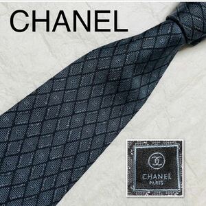■美品■CHANEL シャネル　ネクタイ　ココマーク　ロゴ　チェックインチェック　総柄　シルク100% イタリア製　グレー系