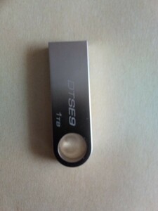 USBメモリー1TB ジャンク
