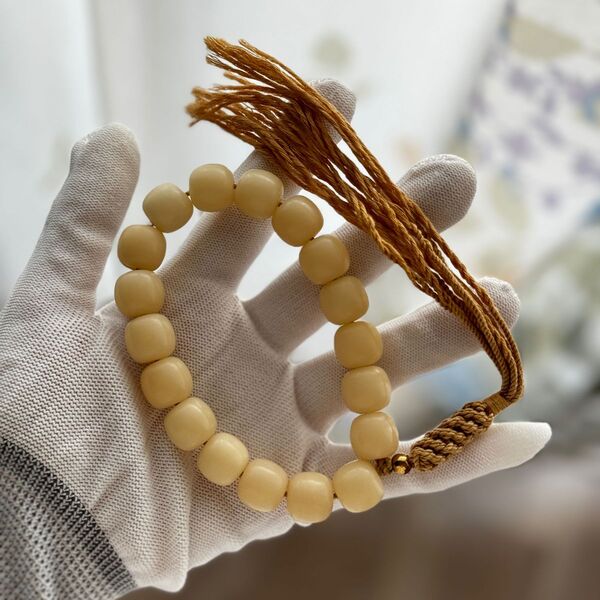 手作り念珠 天然菩提根白玉数珠 18玉 ハンドメイド 中古品