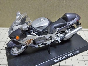 【Ｍａｉｓｔｏ】 １／１８ 「SUZUKI GSX 1300R 隼」