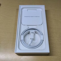 Apple iPhone SE3 64GB 開封新品　スターライト　バッテリー100％　SIMフリー_画像5