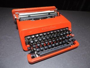 S390【ジャンク品】olivetti タイプライター オリベッティ 赤バケツ