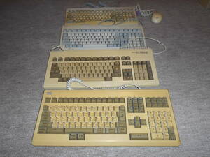 倉庫整理昔のPC98,富士通キーボード及びその他（WIN95、PC98バックアップディスク）