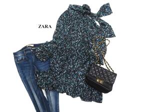 ザラ ZARA 大人可愛い☆ 小花柄総柄プリント 楊柳風シワ加工 オープンネック 裾フレア キャンディスリーブ プルオーバーワンピース XS