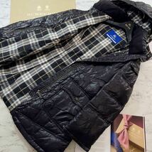 可愛いラビットファ〜★参考価格14万●超美品BURBERRY BLUE LABEL★天然ダウン使用〜高級ダウンジャケット★バーバリーコート　レディース_画像2