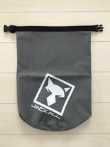 ★新品未使用　ジャッカル　JACKALL　ドライバッグ　15L　グレー　防水　釣り道具入れ　小物入れ　非売品★_画像1