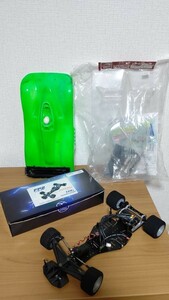 TRG FP2 オプション付き アンプ／モーター／サーボ／ボディ の中古セット、未使用ボディ付き (検) F1 Cカー DD 101 102 103