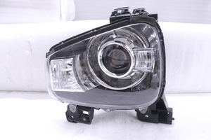 36-2569★美品★HID HA36S アルト ワークス★左ヘッドライト STANLEY W2493 ユニット 黒無塗装 純正★スズキ (QT)