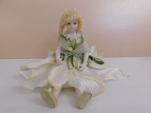 721△ビスクドール 若月まり子 女の子 陶器 グリーンのドレス 創作人形 全長約26㎝