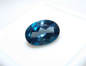 ロンドンブルートパーズ　6.72ct ルース　微細なカケ（LA-6511）