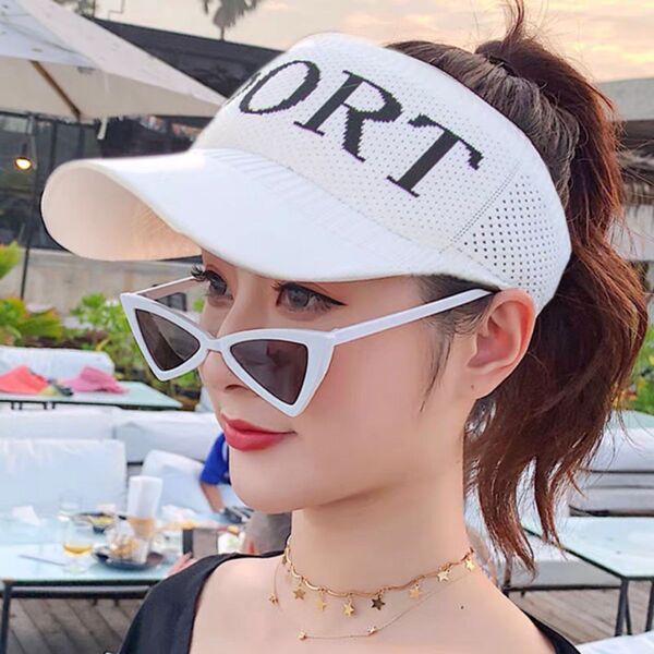 在庫処分格安 女子用シンプル可愛い韓国ファッショスポーツキャップ 帽子 紫外線対策部活用 白
