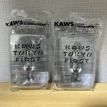 KAWS キーホルダー フィギュア COMPANION ベアブリック RBRICK メディコムトイ MEDICOMTOY BOUNTY HUNTER BAPE カウズ COMPANION KEYHOLDER_画像3