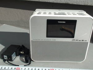 ★美品★東芝★CD/SD/USB★クロックラジオ（AM,FMステレオ）★TY-CR30★