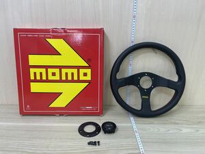 美品　MOMO モモ　ステアリング チューナー　ブラック　32パイ　T-13