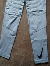 【NIKE　ナイキ】NIKE HYPER WARM COMPRESSION サイズＬ　ハイパーウォーム　レギンス　タイツ_画像4