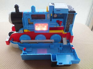 トミー プラレール 機関車トーマス　あそべるエンジン！　ビッグ トーマス　作動用電池付属　欠品有