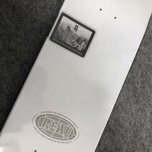 REAL skateboard（リアル　スケートボード）ザイオン・ライト８.２８★ステンドグラス調（エンボス加工）☆新品未使用☆デザイン抜群☆人気_画像7